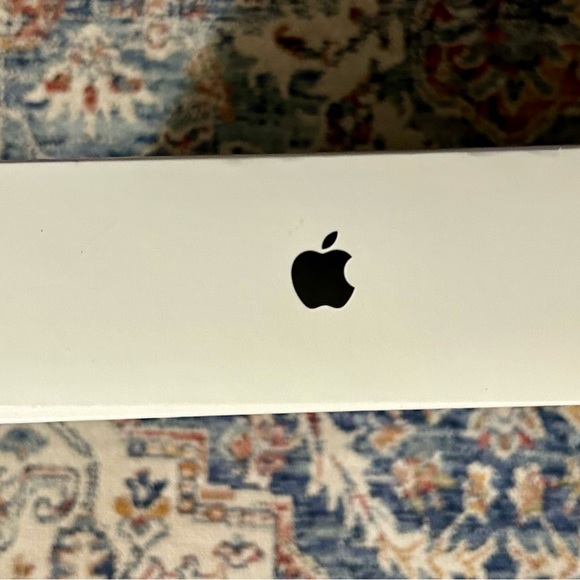 MAC BOOK PRO EMPTY BOX ONLY - Picture 7 of 10